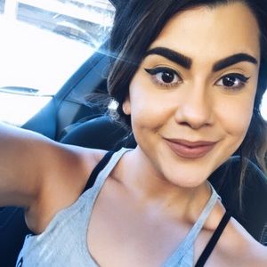 Meet your Posher, Karina